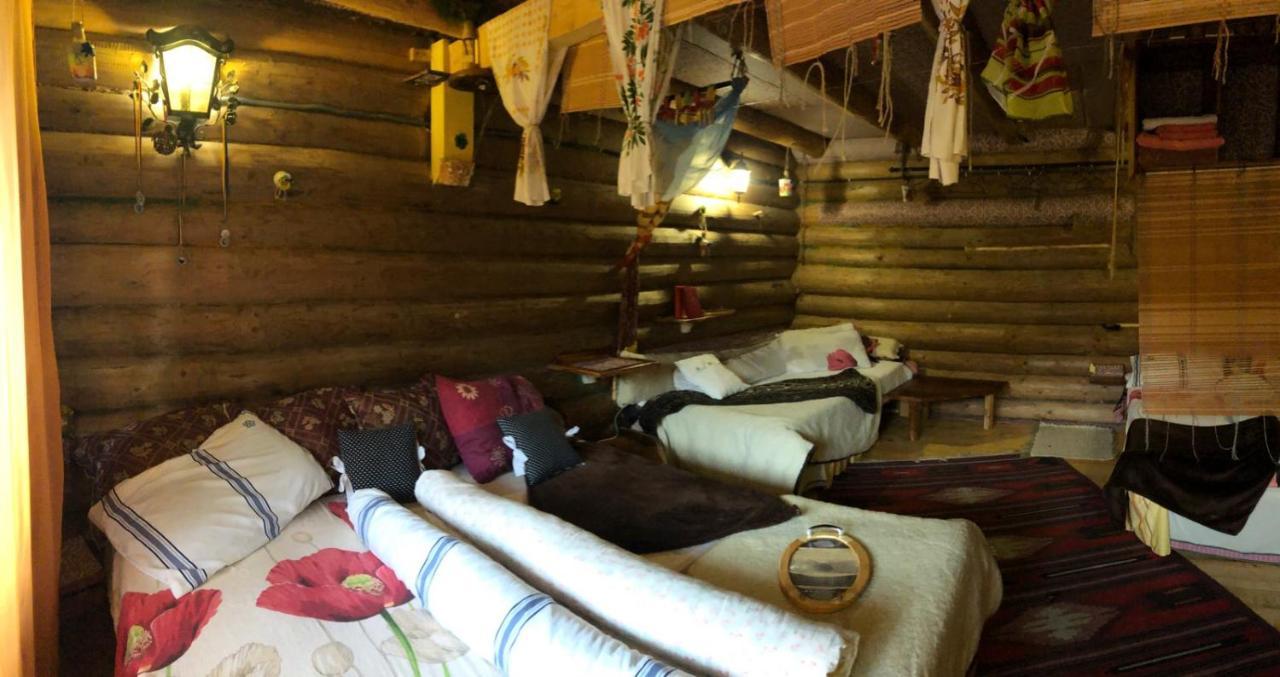 Hotel Piatkovskiy Pilipets Eksteriør bilde
