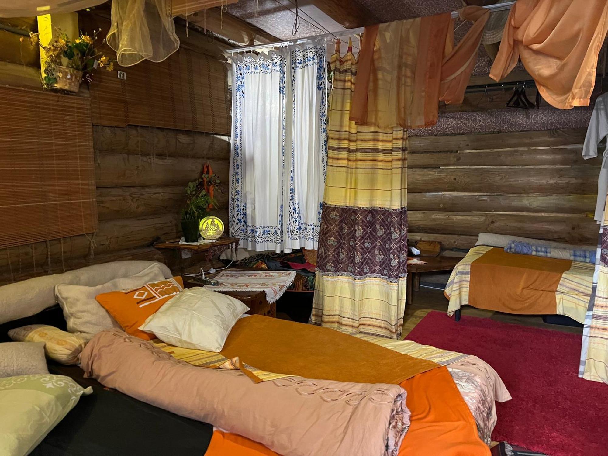 Hotel Piatkovskiy Pilipets Eksteriør bilde